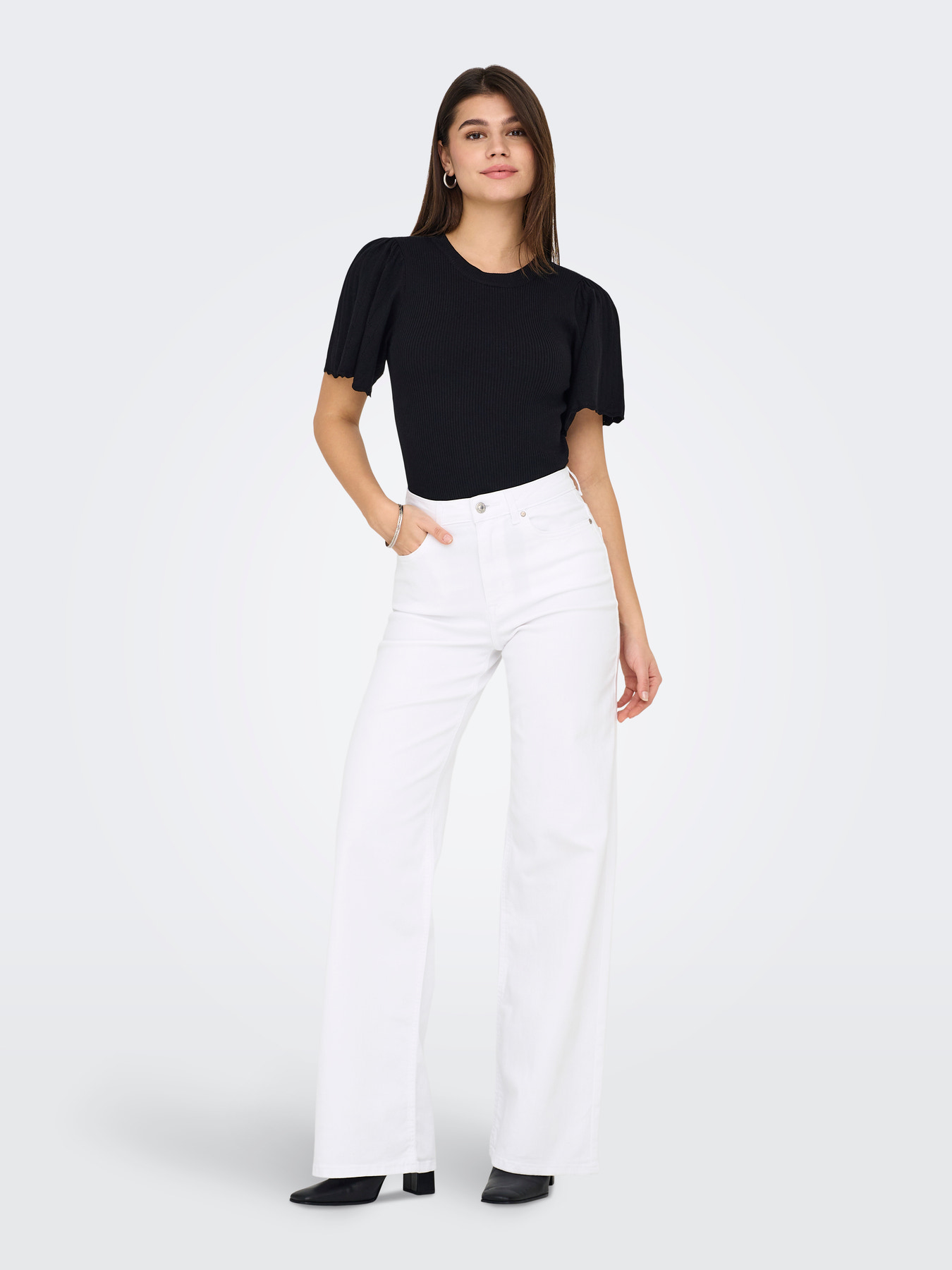 15310632 - Image 4